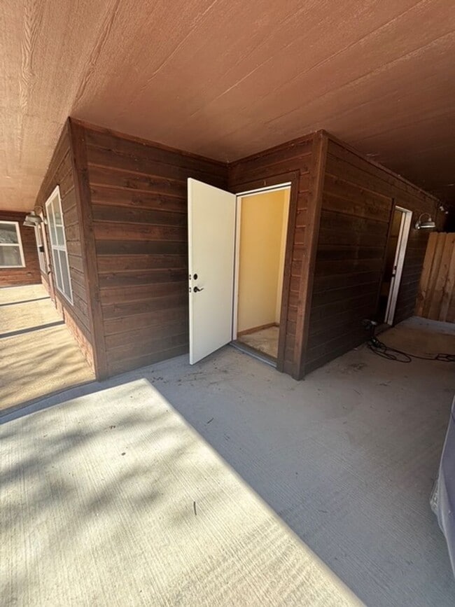 6881 FM 1387 in Waxahachie, TX - Foto de edificio - Building Photo