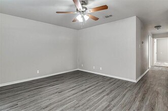 615 Race St in Crowley, TX - Building Photo - Building Photo