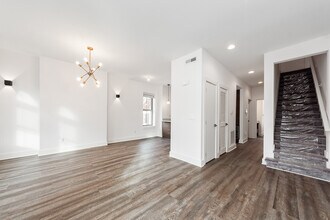 298 Wilson Ave in Columbus, OH - Building Photo - Building Photo