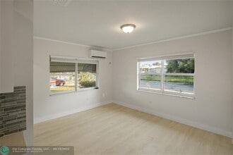 1219 NW 33rd St in Miami, FL - Building Photo - Building Photo