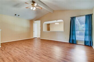 12007 Rosethorn Dr in Austin, TX - Building Photo - Building Photo