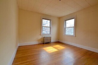 113 Lanark Rd, Unit 1 in Boston, MA - Building Photo - Building Photo