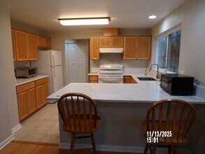 1238 SE Goodnight Ave in Corvallis, OR - Building Photo - Building Photo