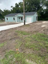 2241 Parkin Rd in Jacksonville, FL - Building Photo - Building Photo