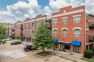 Southern View I/II in Fayetteville, AR - Foto de edificio - Building Photo