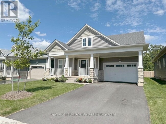 property at 11 Beachwalk Cres