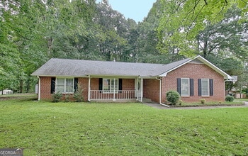 135 Windham Way in Fayetteville, GA - Building Photo - Building Photo