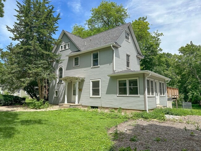 property at 412 Ash Ave