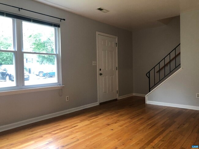 206 Greentree Park in Charlottesville, VA - Building Photo - Building Photo