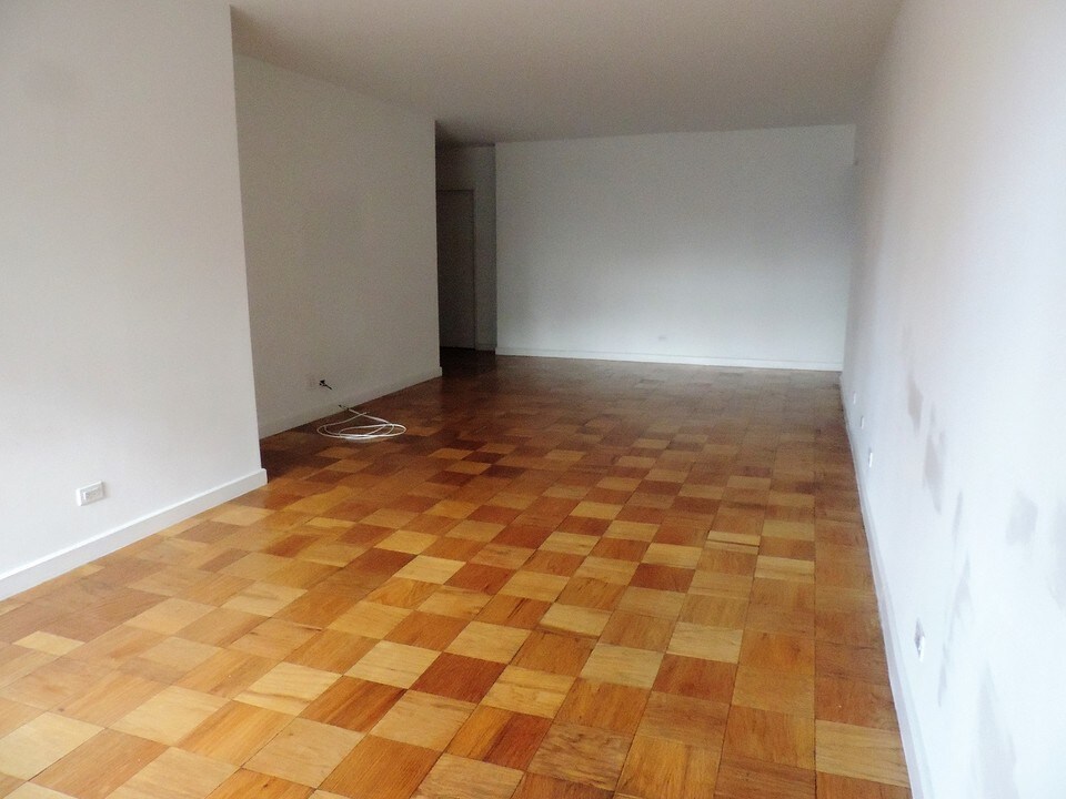 205 West End Ave-Unit -15-J in New York, NY - Building Photo