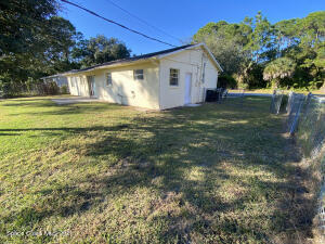 154 Okeefe St SE in Palm Bay, FL - Building Photo