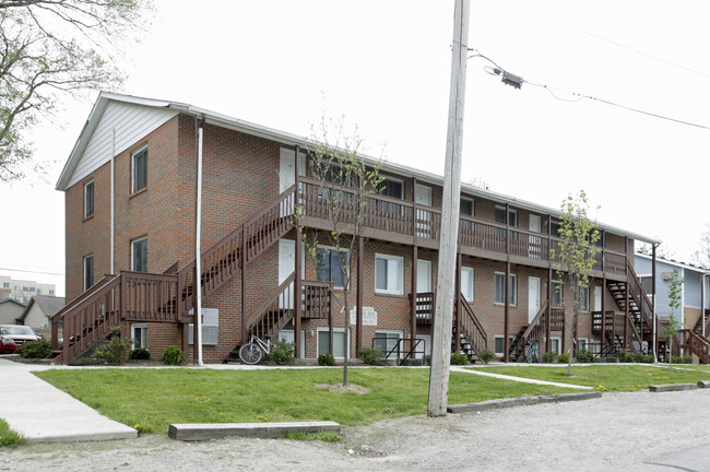 FRAZEE AVENUE APARTMENTS in Bowling Green, OH - Building Photo - Building Photo