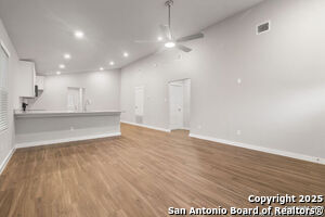 5410 Ergill Ln in San Antonio, TX - Foto de edificio - Building Photo