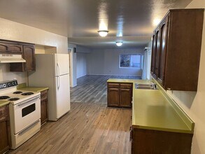 1728 Kimberly Dr in Klamath Falls, OR - Building Photo - Building Photo