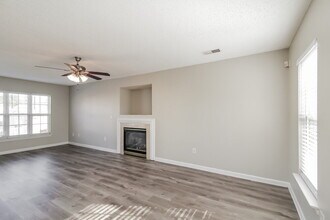 6927 Ayrshire Glen Pl in Charlotte, NC - Building Photo - Building Photo