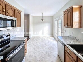 503 Castleview Dr in Lebanon, TN - Building Photo - Building Photo