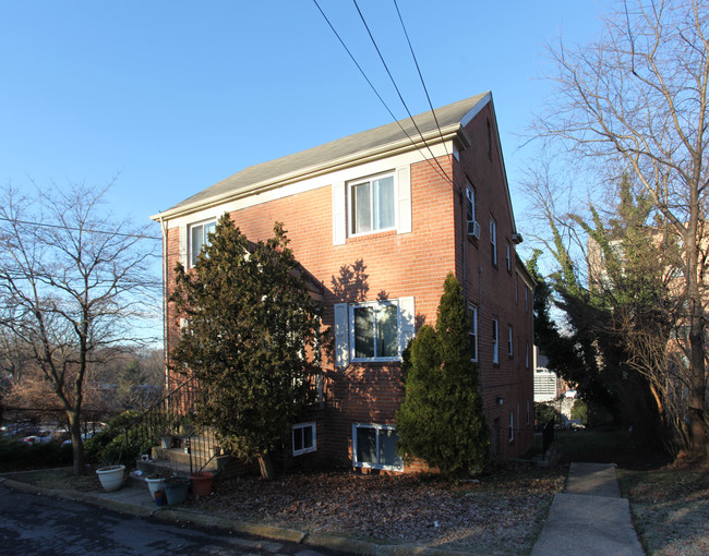 8710 Plymouth St in Silver Spring, MD - Building Photo - Building Photo