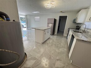 1825 134th Ave in Largo, FL - Building Photo - Building Photo