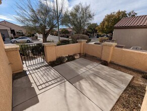 2782 Lochleven Way in Henderson, NV - Building Photo - Building Photo
