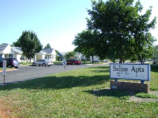 Saline Apartments in Salina, KS - Foto de edificio