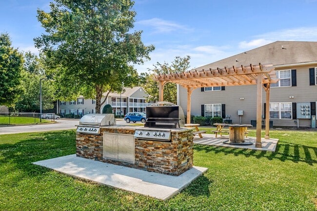 Ivy Hollow in Charlotte, NC - Building Photo - Building Photo