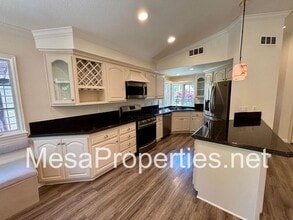 9754 Willow Wood Dr in Rancho Cucamonga, CA - Building Photo - Building Photo