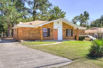 1338 Flowing Wells Rd in Augusta, GA - Building Photo - Building Photo