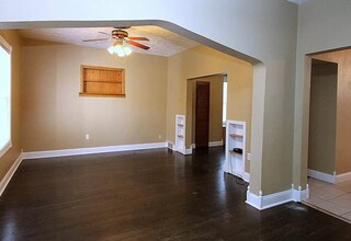 6547 Bedford Ave in Omaha, NE - Building Photo - Building Photo