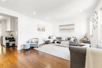 1490 Beacon St in Brookline, MA - Building Photo - Building Photo