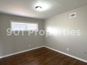 1831 Myrna Ln in Memphis, TN - Building Photo - Building Photo