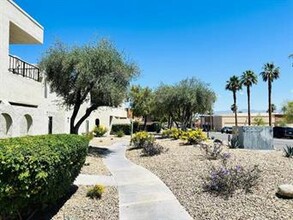 45421 Lupine Ln in Palm Desert, CA - Building Photo - Building Photo