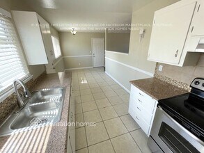 212 Roger St in Fairfield, CA - Building Photo - Building Photo