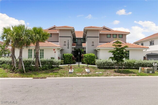 12050 Santaluz Dr in Ft. Myers, FL - Building Photo - Building Photo