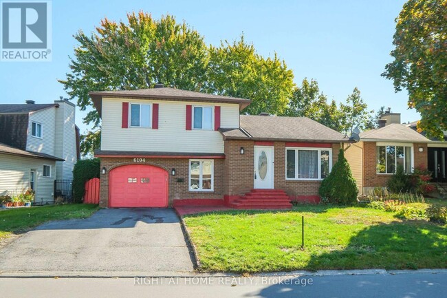 6104 Vineyard Dr