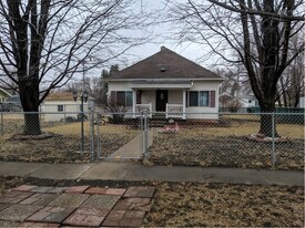 605 Water St in Saint Edward, NE - Building Photo