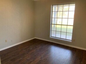 1470 W South Loop in Stephenville, TX - Building Photo - Building Photo