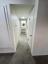 1161 Packers Cir, Unit 105 in Tustin, CA - Building Photo - Building Photo