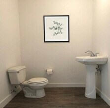 1366 Fredericks St, Unit 1366 Fredericks #C in San Luis Obispo, CA - Foto de edificio - Building Photo