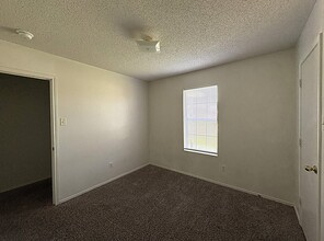 2201 Sandstone Dr in Killeen, TX - Building Photo - Building Photo