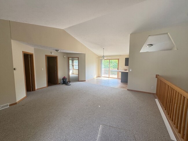 2314 Breton Rd SE in Grand Rapids, MI - Building Photo - Building Photo