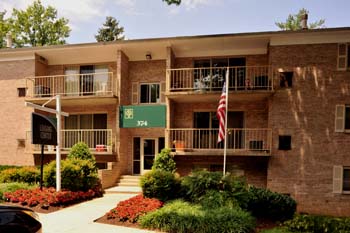 Spring Ridge Apartments in Gaithersburg, MD - Building Photo - Building Photo