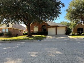 6367 Estates Ln in Fort Worth, TX - Building Photo - Building Photo