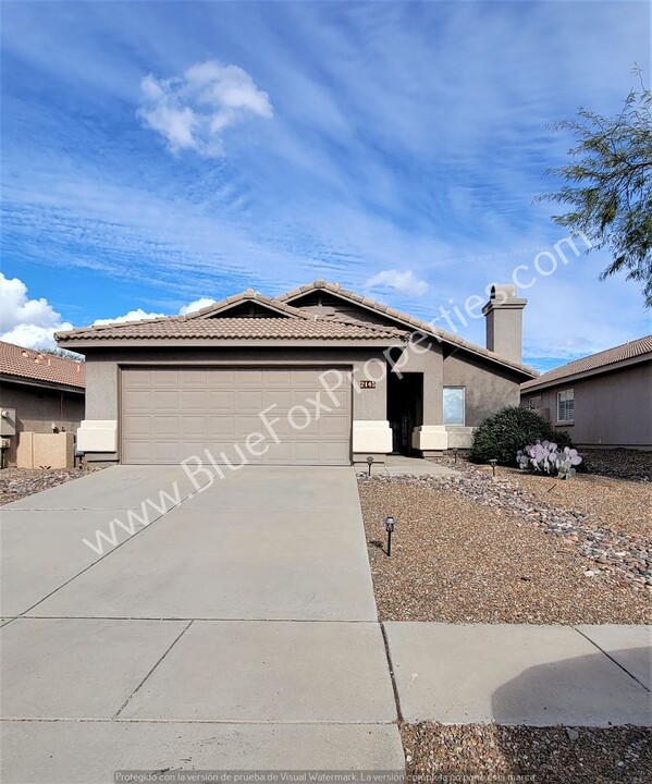 2145 E Tabular Pl in Oro Valley, AZ - Building Photo