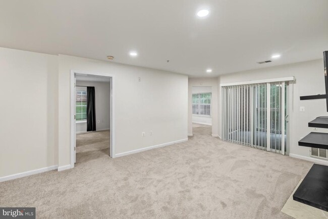 6610 Lake Park Dr in Greenbelt, MD - Building Photo - Building Photo