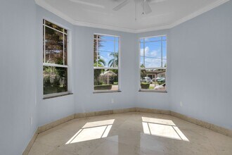 9261 SW 174th St in Palmetto Bay, FL - Building Photo - Building Photo