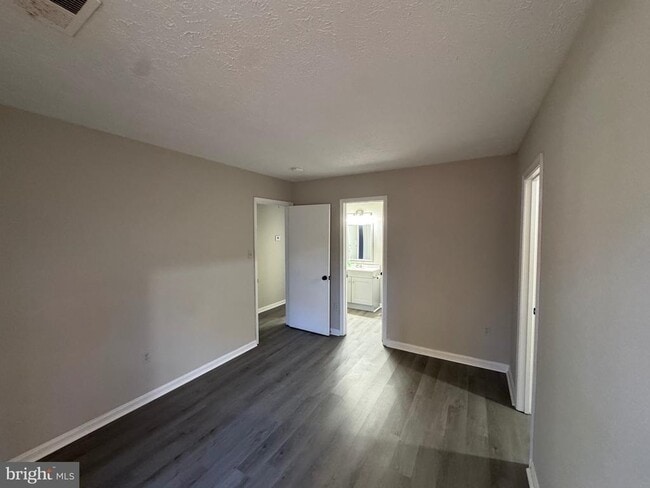 3269 Indian King Ct in Waldorf, MD - Building Photo - Building Photo