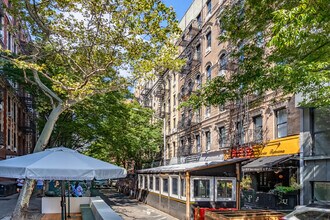 174 Thompson St in New York, NY - Foto de edificio - Primary Photo