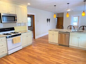 270 Harvard St, Unit 1 in Medford, MA - Building Photo