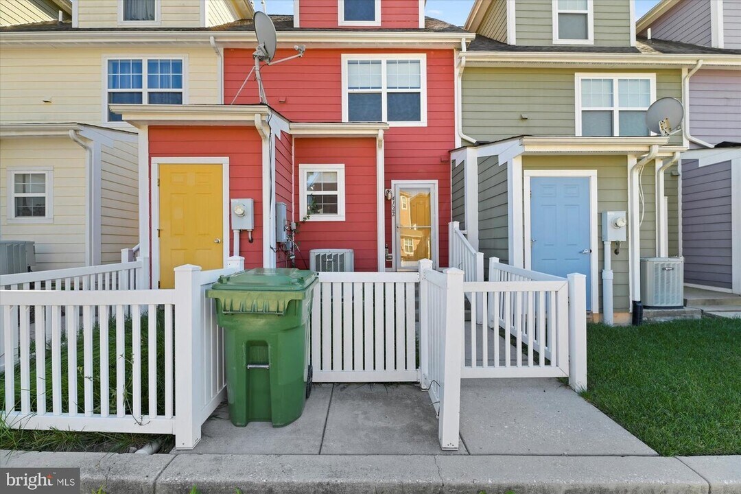 4122 Orchard Ridge Blvd in Baltimore, MD - Building Photo