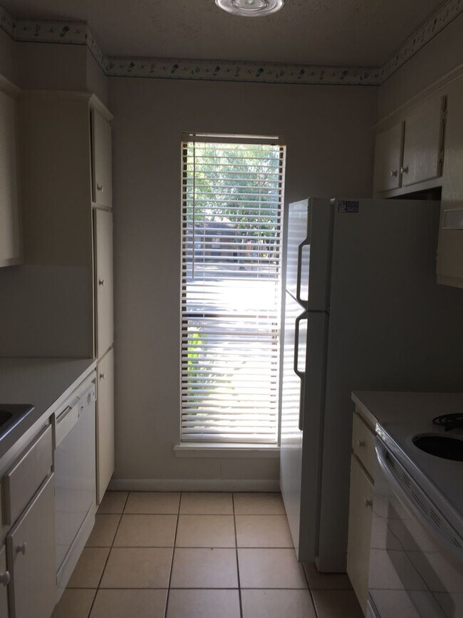 2435-2437 Colgate Cir in College Station, TX - Building Photo - Building Photo